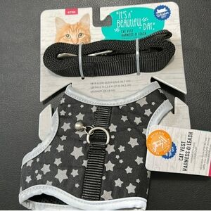 SALE NWT Whisker City kitten cat vest harness and leash